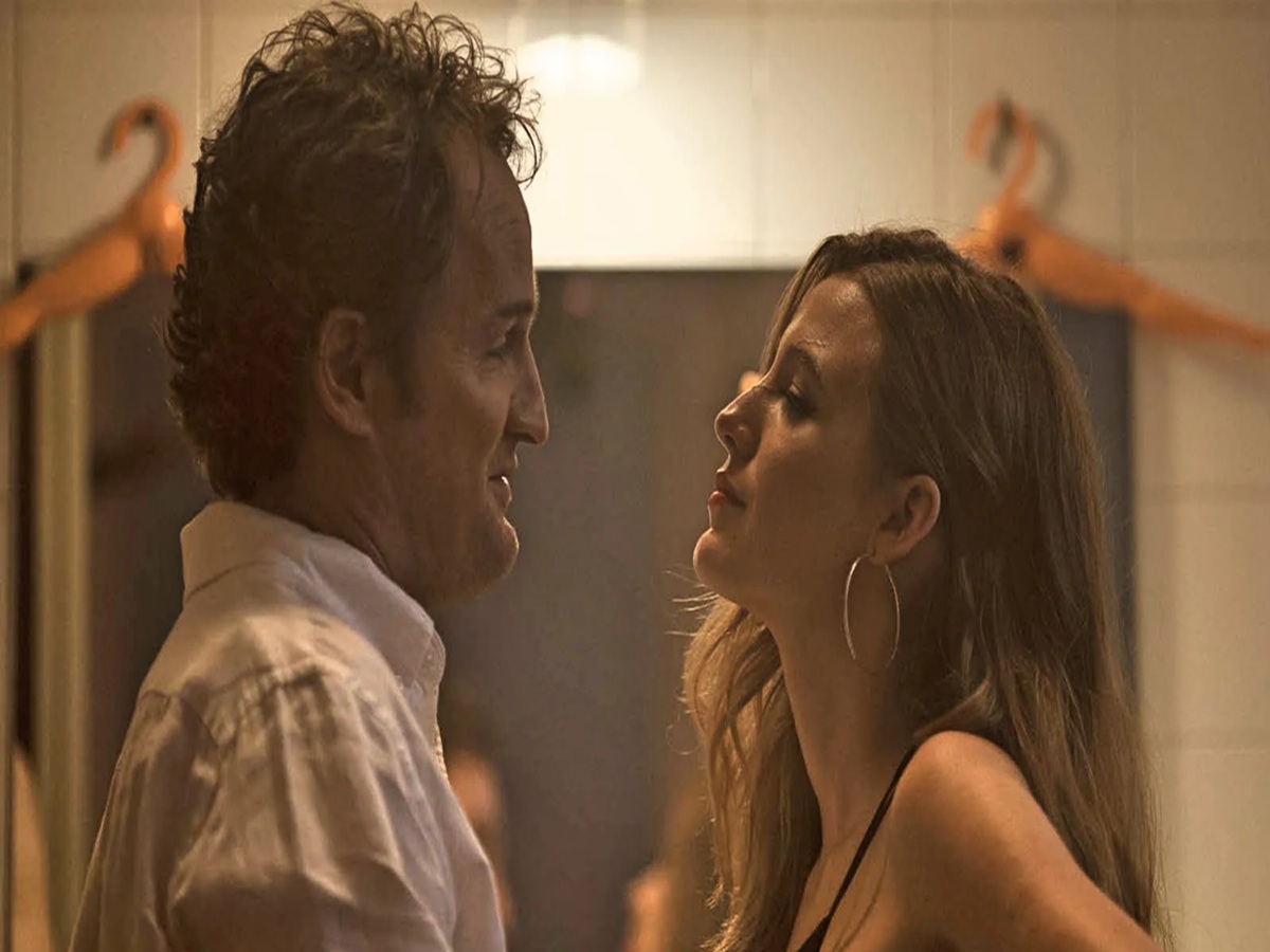 Blake Lively as Gina, looking surprised as she regains sight in All I See Is You