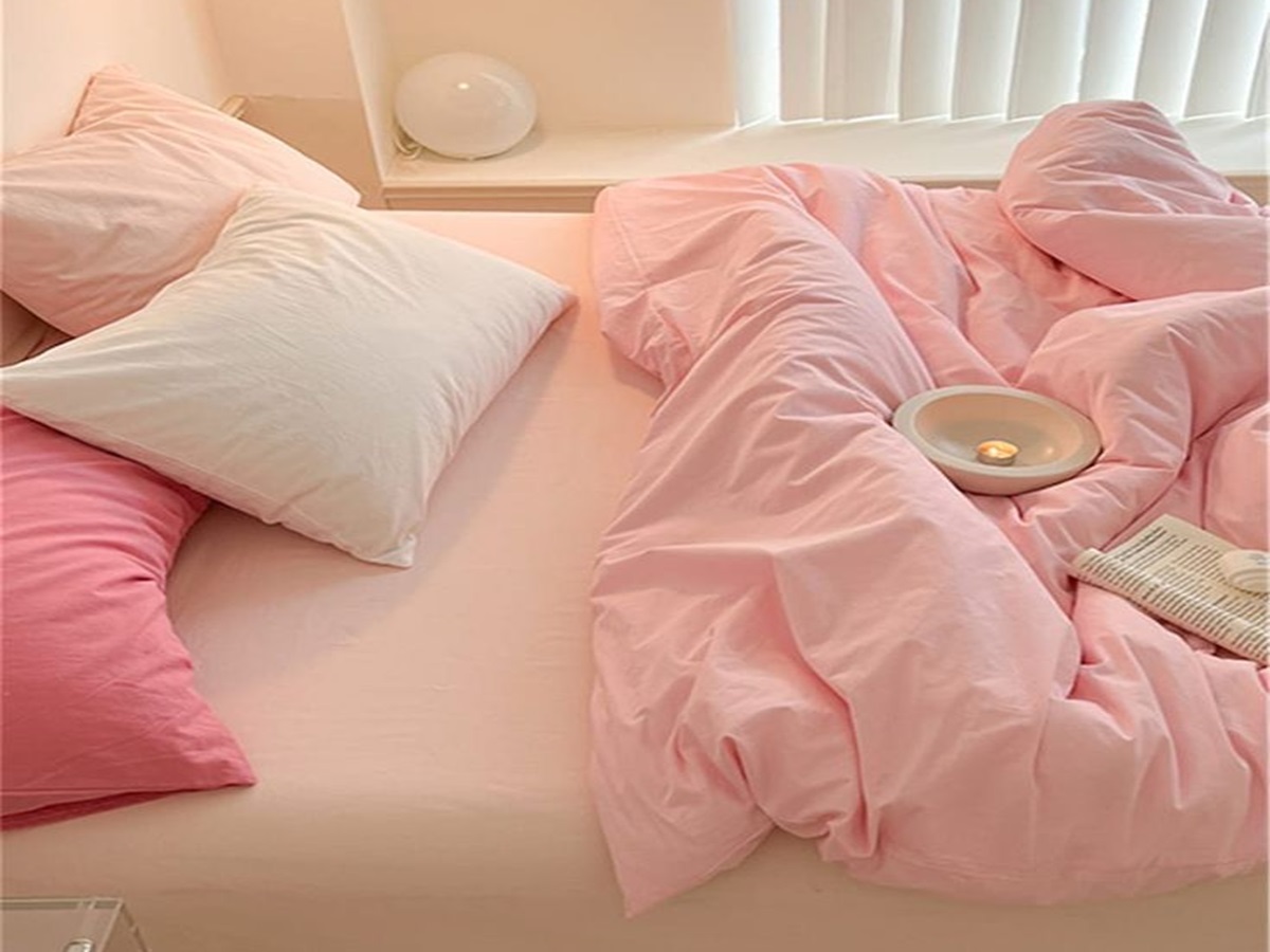 Use light colored bedding