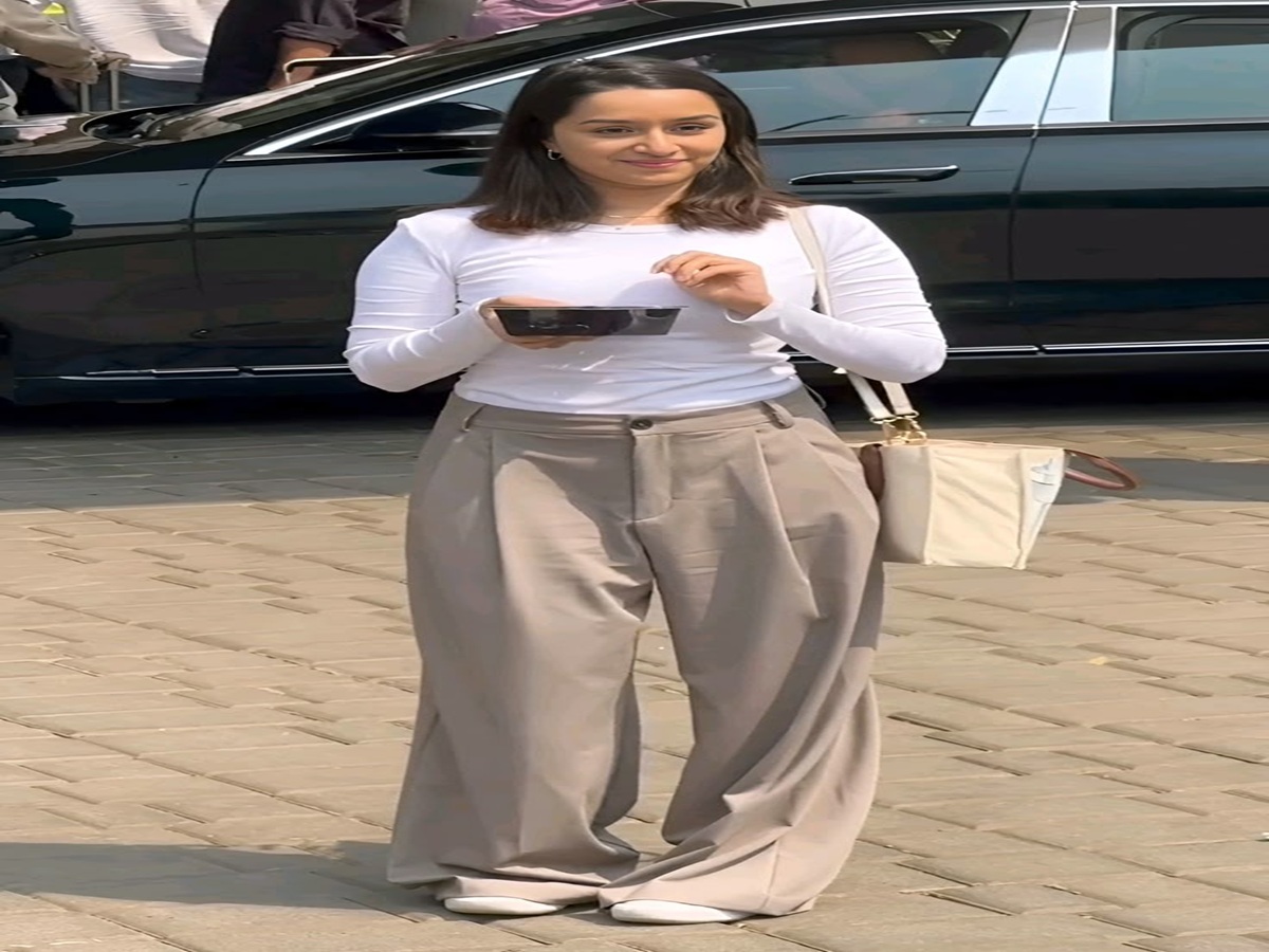 White full sleeve top+ Beige wide pants