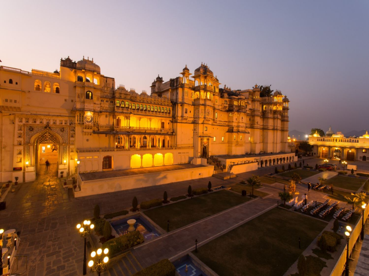 City palace- feel like aditi at her dream wedding