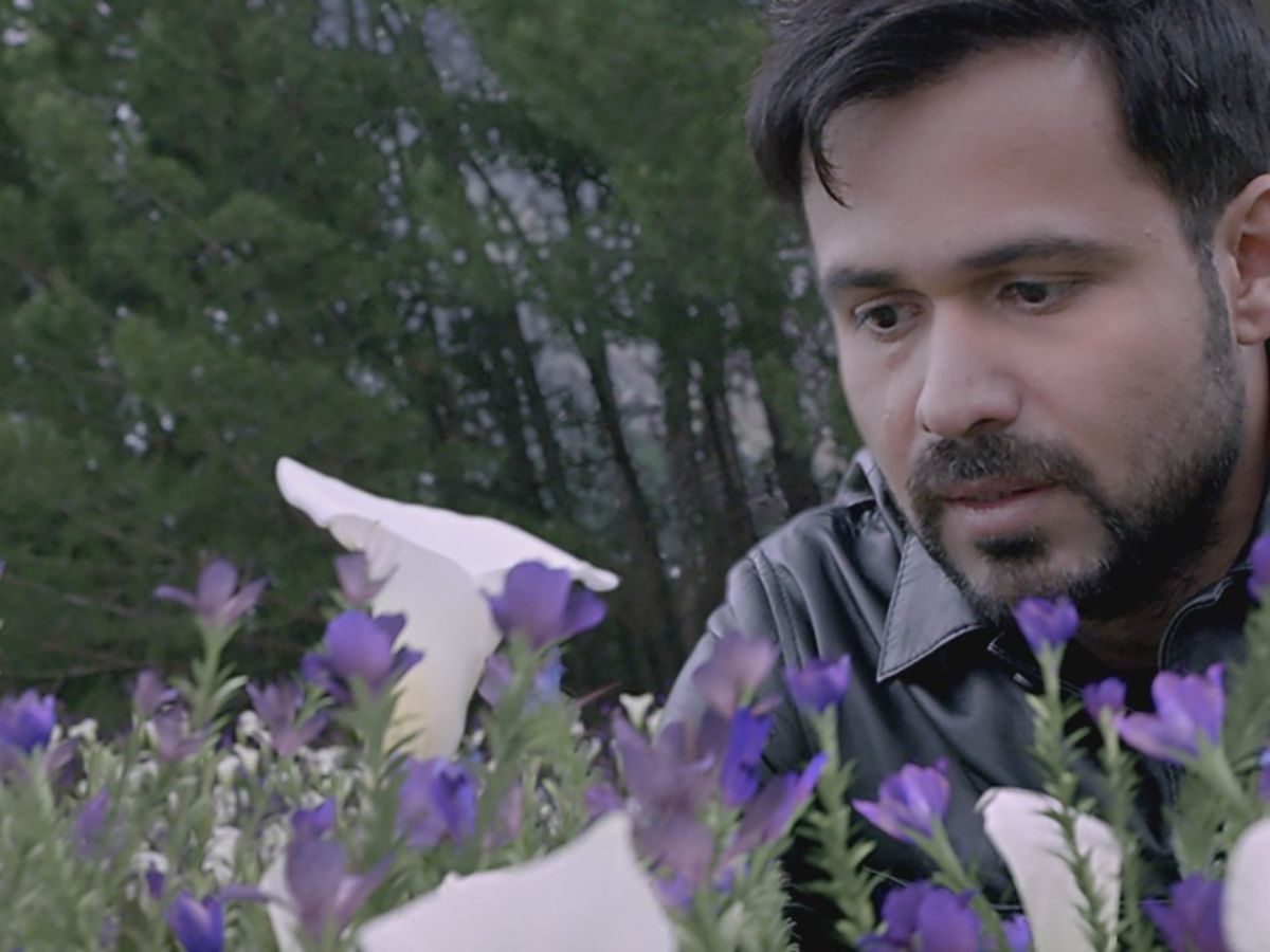 Hamari Adhuri Kahani – (2015)