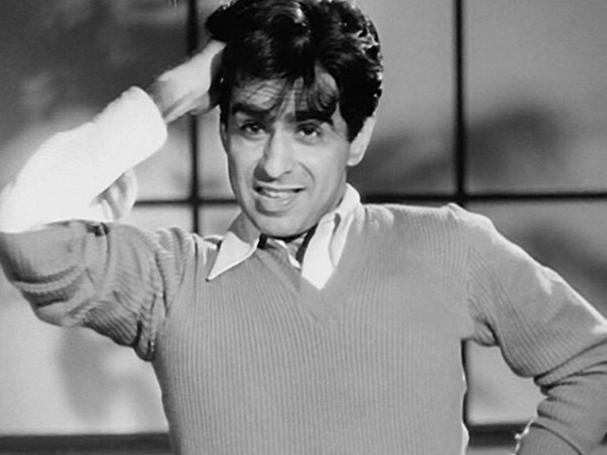 “Suhana Safar Aur Yeh Mausam” – Madhumati (1958)