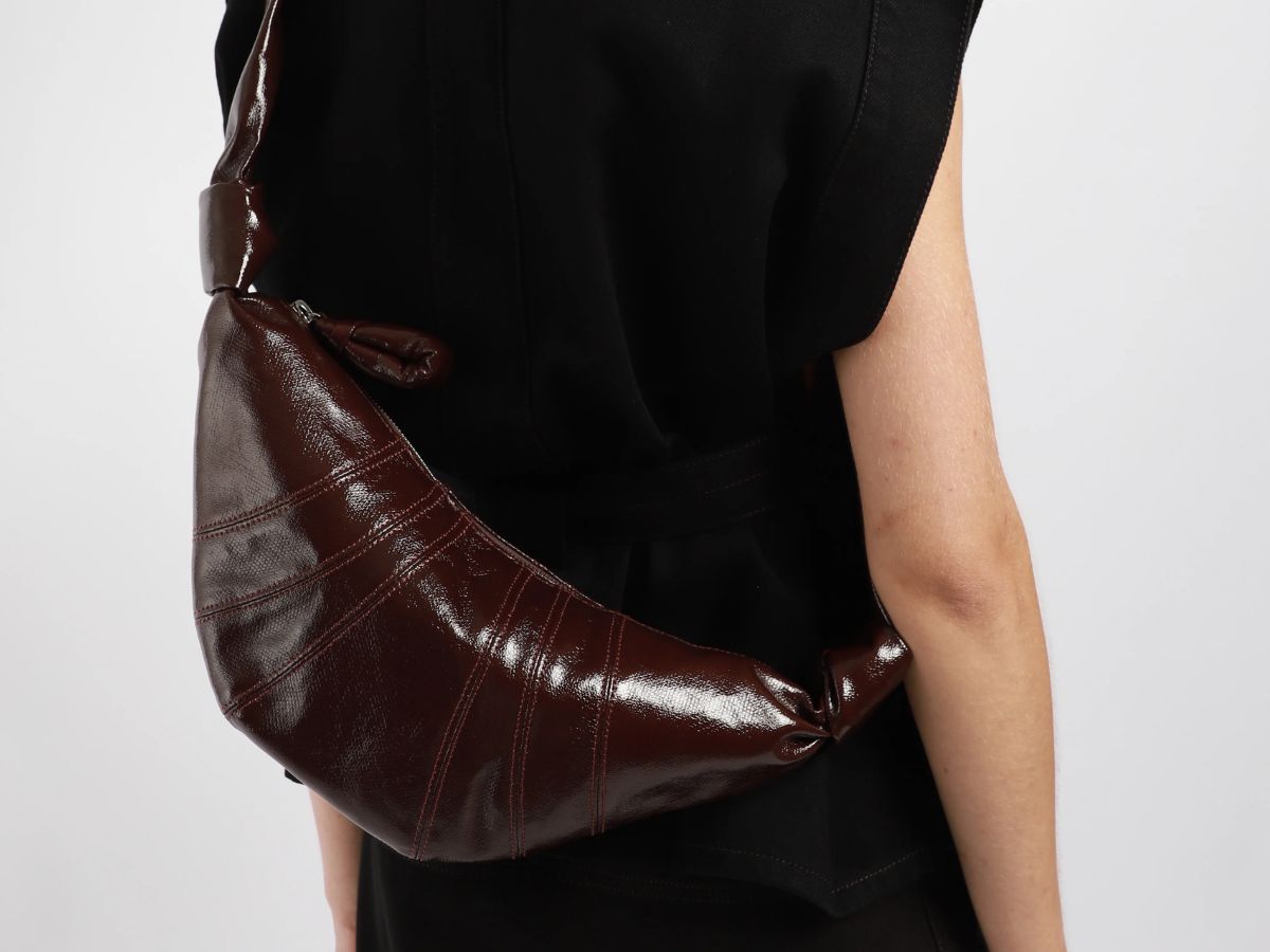 The Croissant Shoulder Hugger