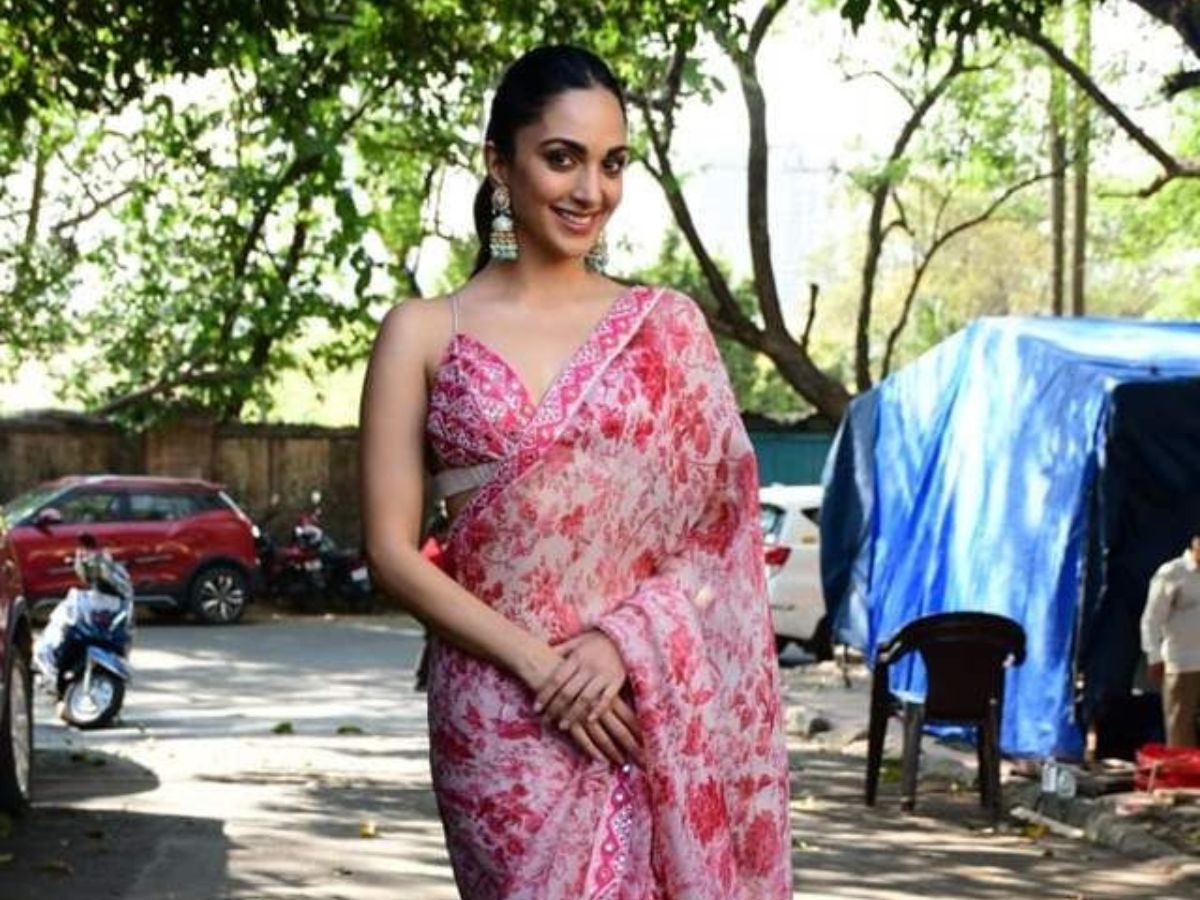 Floral Pink Sleeveless Blouse