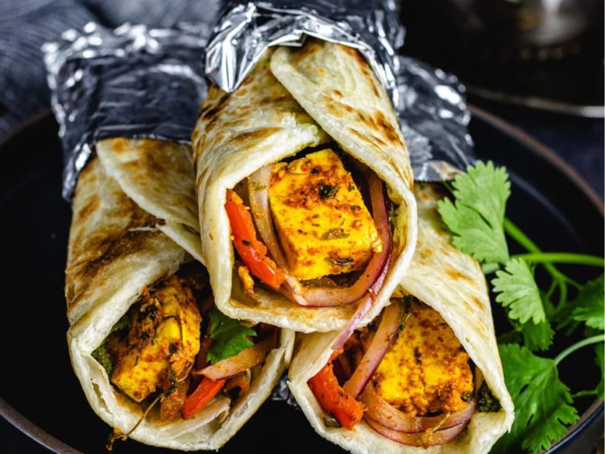 Chili Garlic Paneer Roll