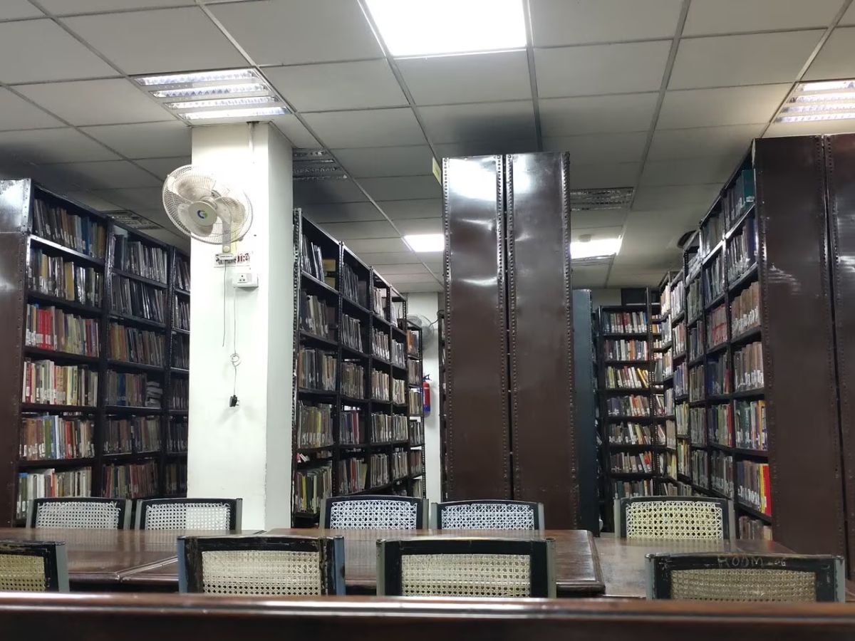 Zakir Hussain Delhi college library