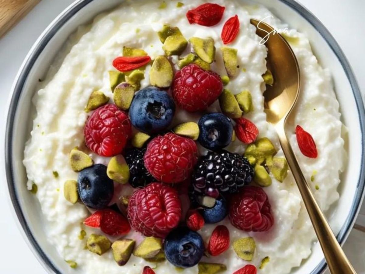 Cottage cheese with fruit