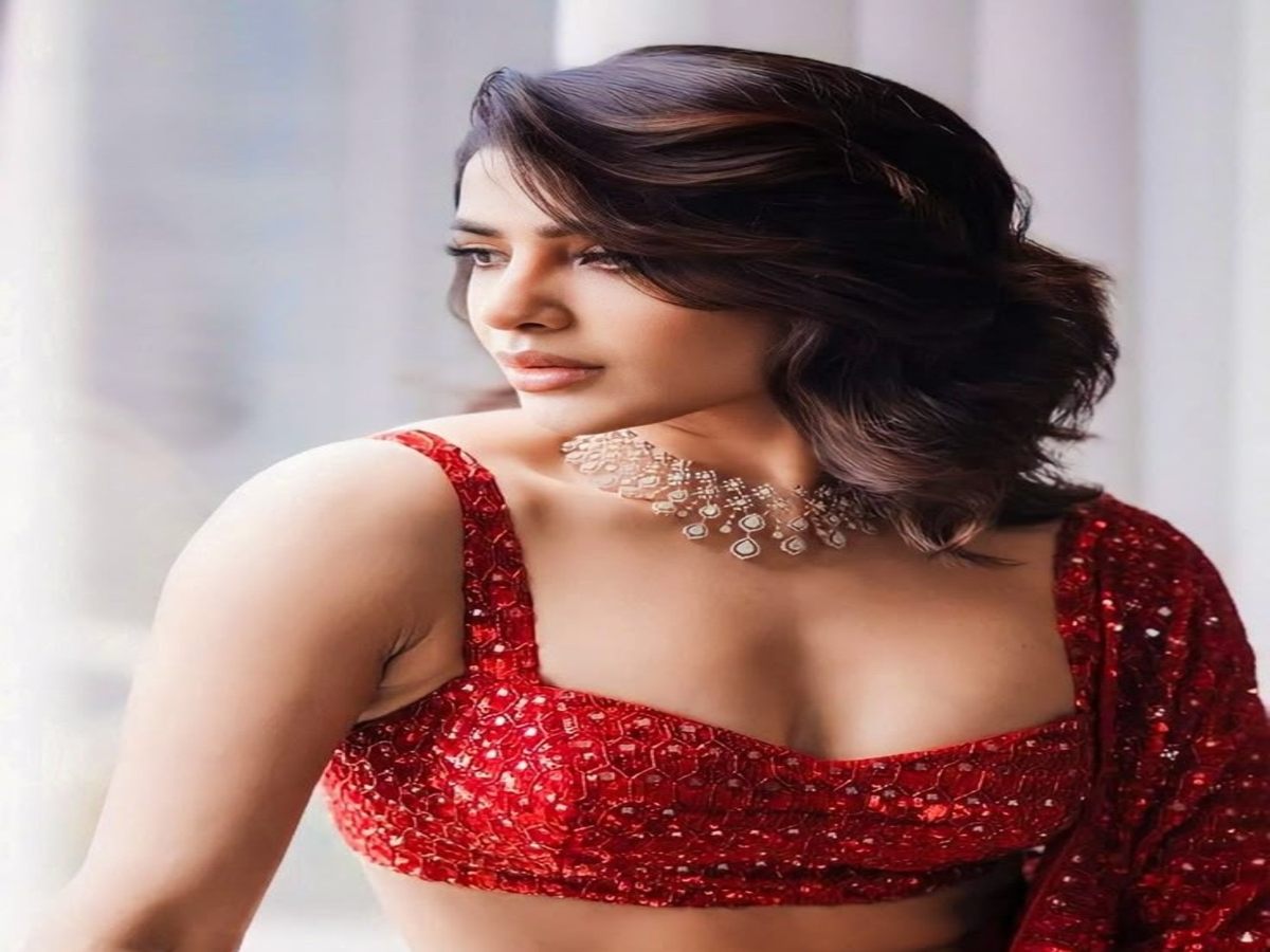 Samantha in a Beautiful Red Traditional Outfit at a Festive Gathering