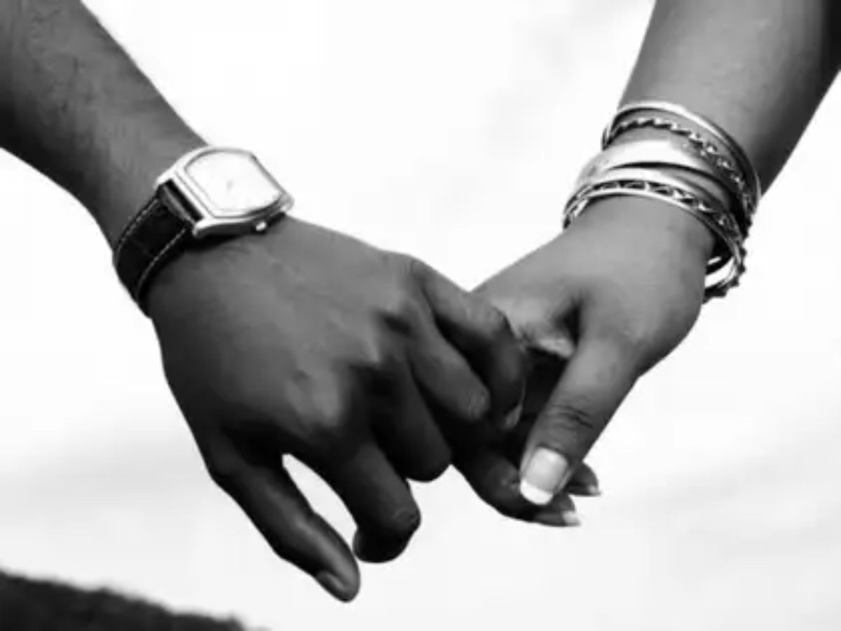 The rise of mutual promises