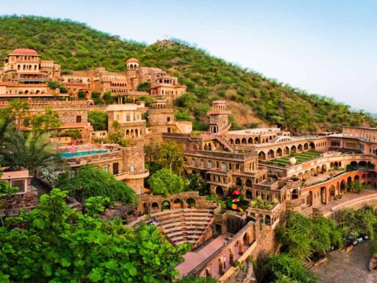 Neemrana Fort Palace