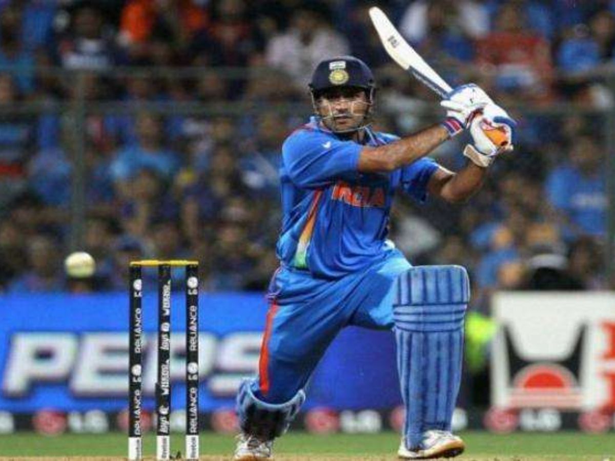 MS Dhoni finishes the 2011 World Cup with a six against Sri Lanka.
