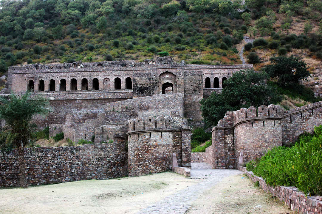 Bhangarh Fort in Rajasthan, known for paranormal activity