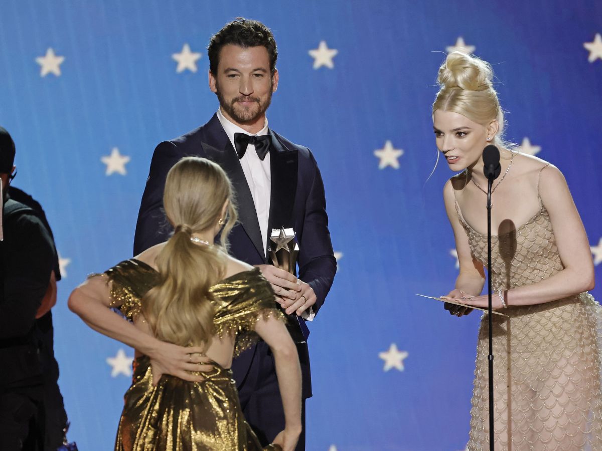 Amanda Seyfried at Critics Choice Awards