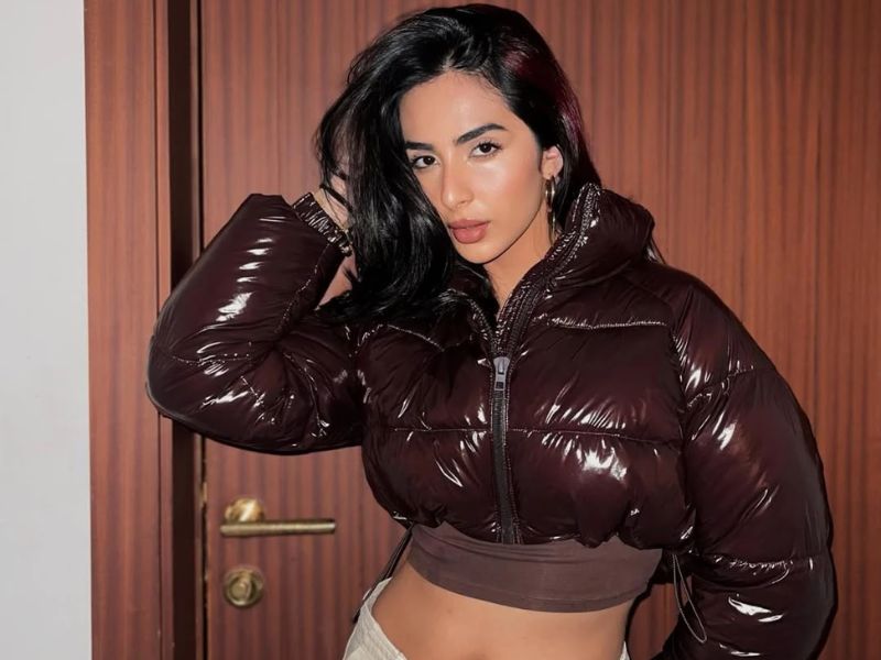 Simple Fashion With a Mix of Cultures