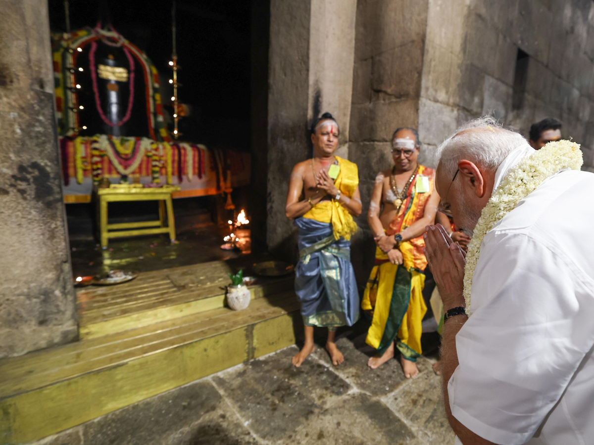 Prime Minister Narendra Modi Offers Prayers At Gangaikonda Cholapuram Temple