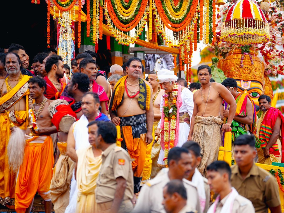 A Day Of Colours, Devotion and Tradition