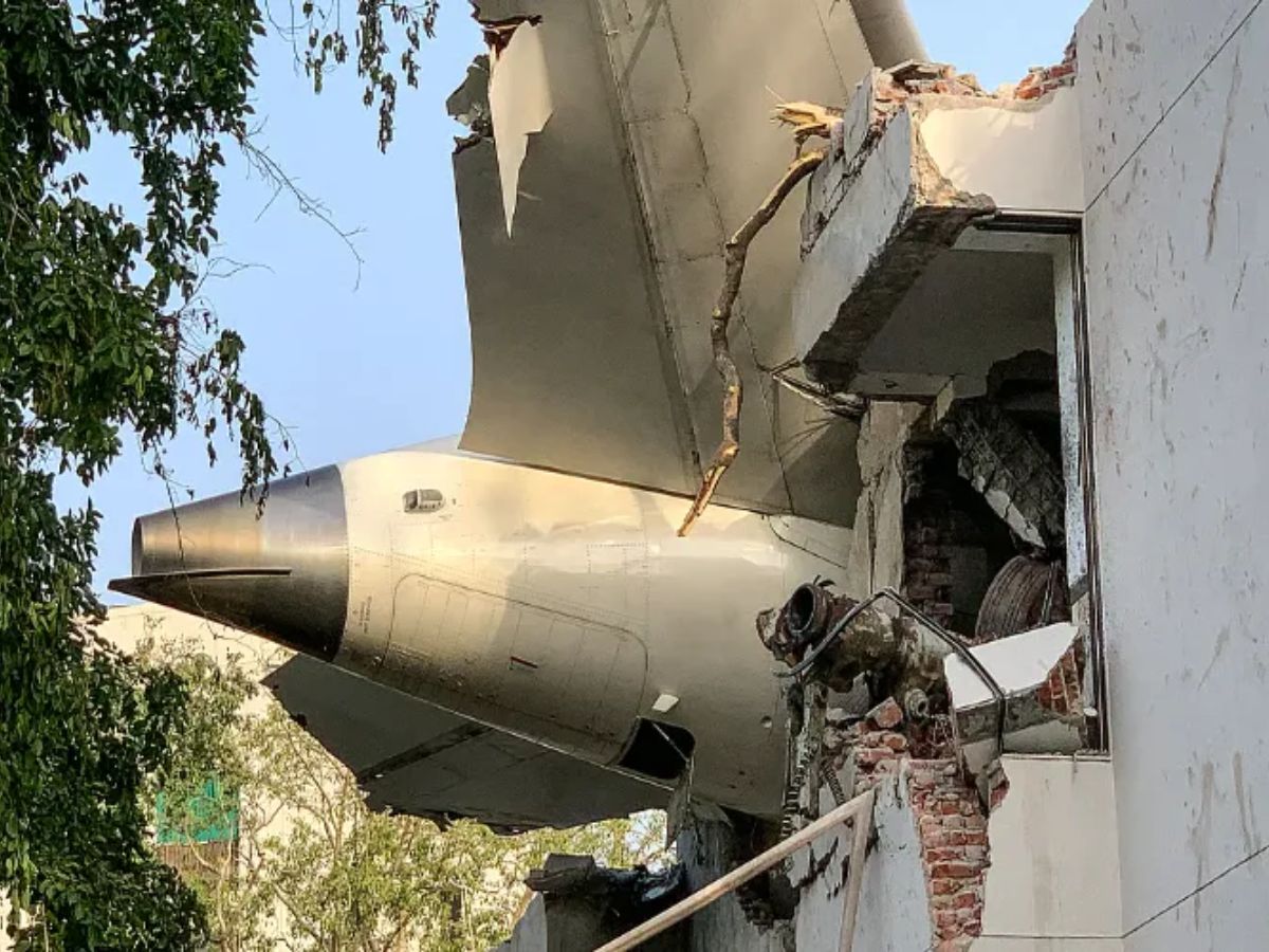 National News-Pilots' Body Serves Notice to WSJ Over Air India Crash Report