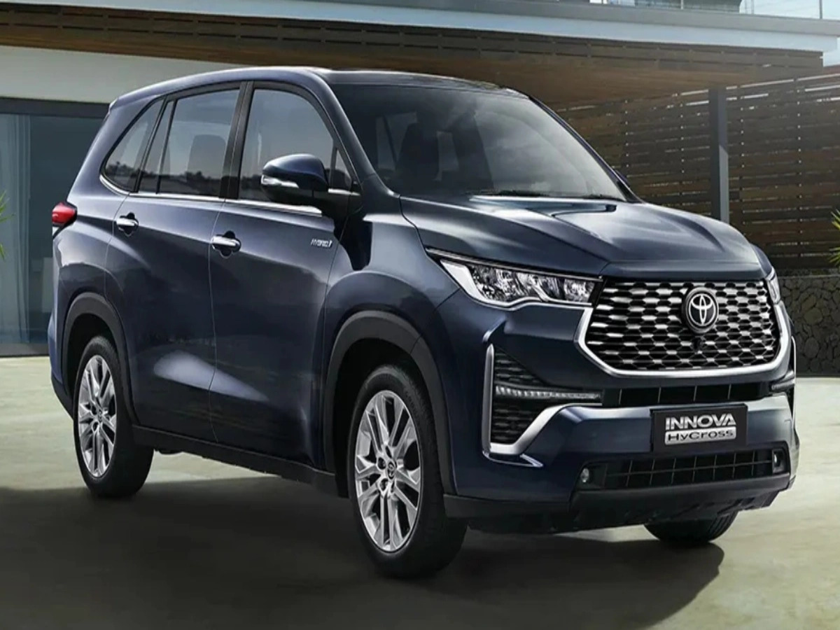 Toyota Innova Hycross - Modern Family SUV with Hybrid Powertrain
