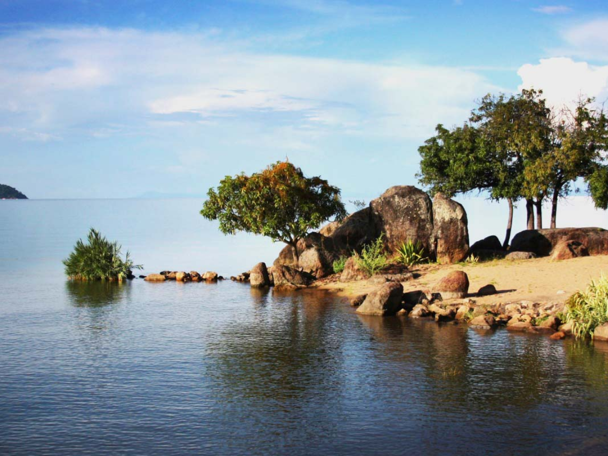 Lake Victoria: Located in Kenya, Tanzania, and Uganda.