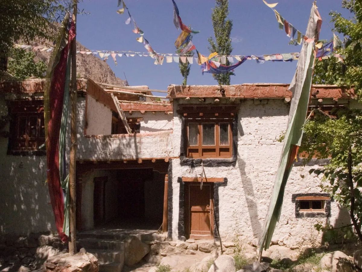 Dha-Hanu – The Land of the Aryans