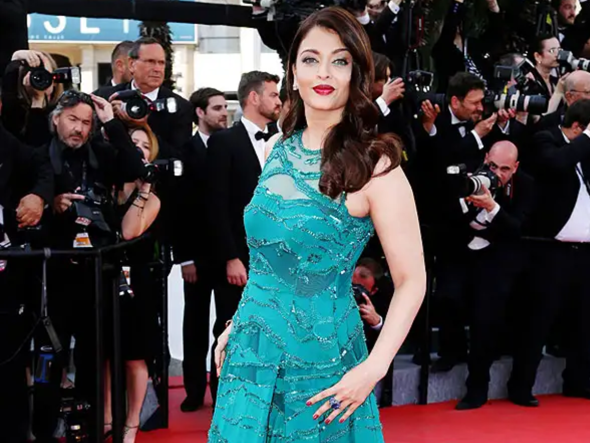 Elie Saab Ivory & Gold Cape Gown