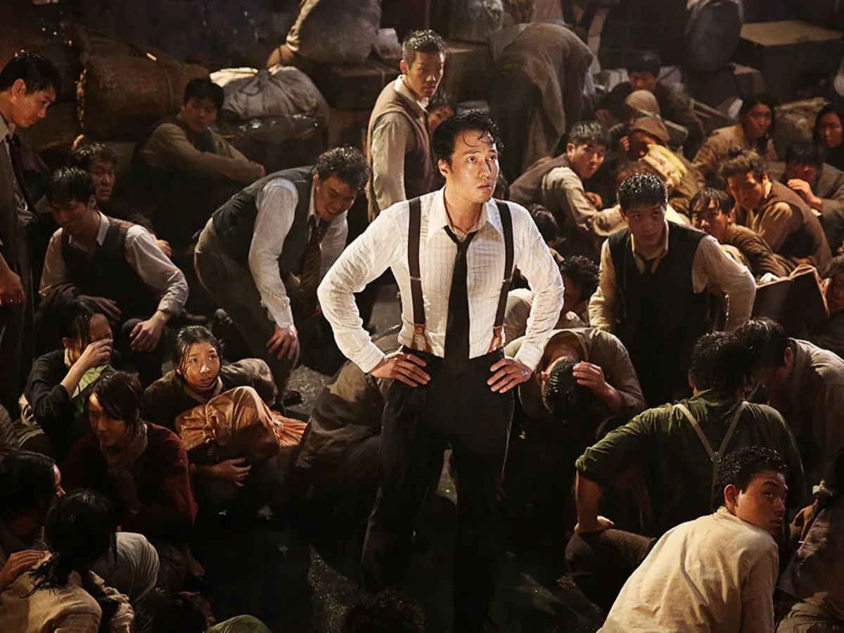 The Battleship Island (2017)