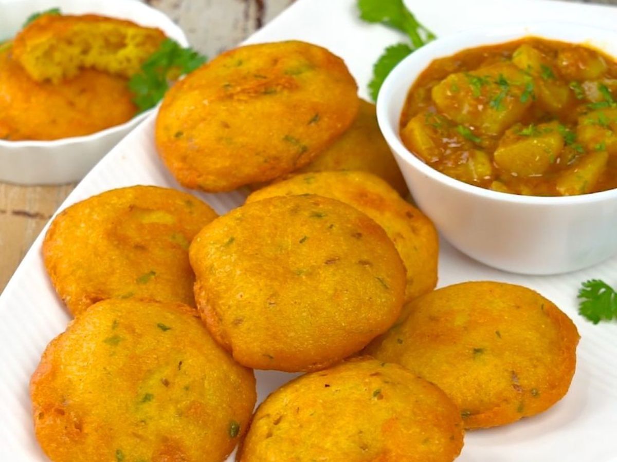 Jharkhand-Thekua and Dhuska Delight