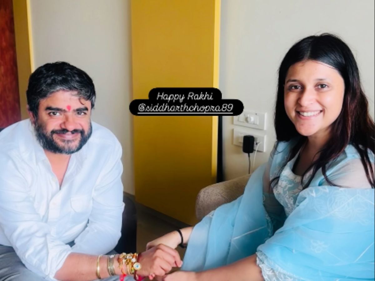 Mannara Chopra & Siddharth Chopra