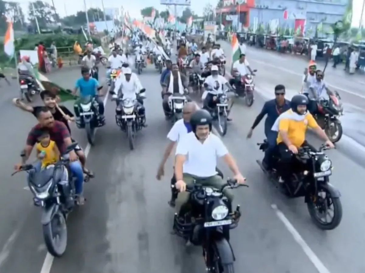 Large Crowds and Enthusiastic Support