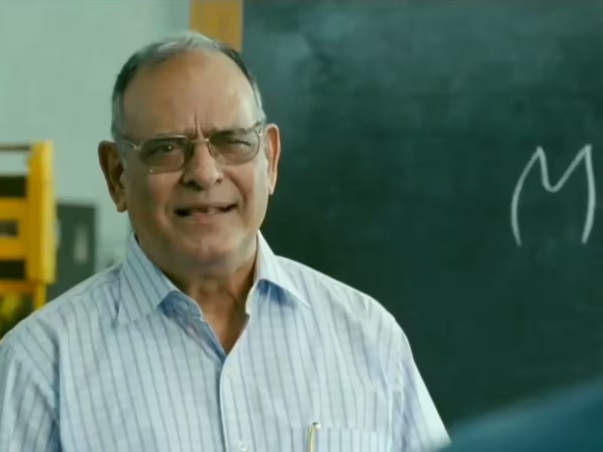 Entertainment News- Veteran Actor Achyut Potdar, Famous as the 'Confused Professor' in 3 Idiots, Dies at 91