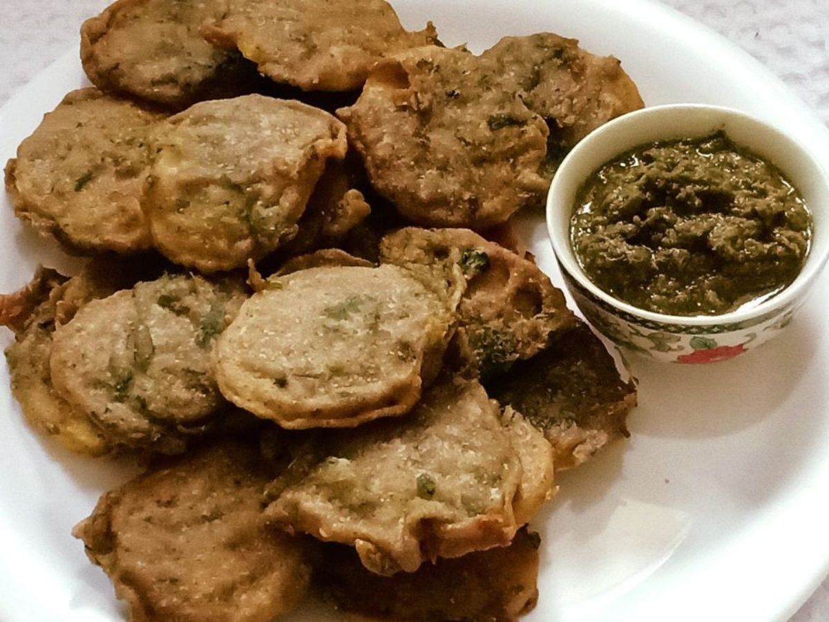 Kuttu ke Pakore