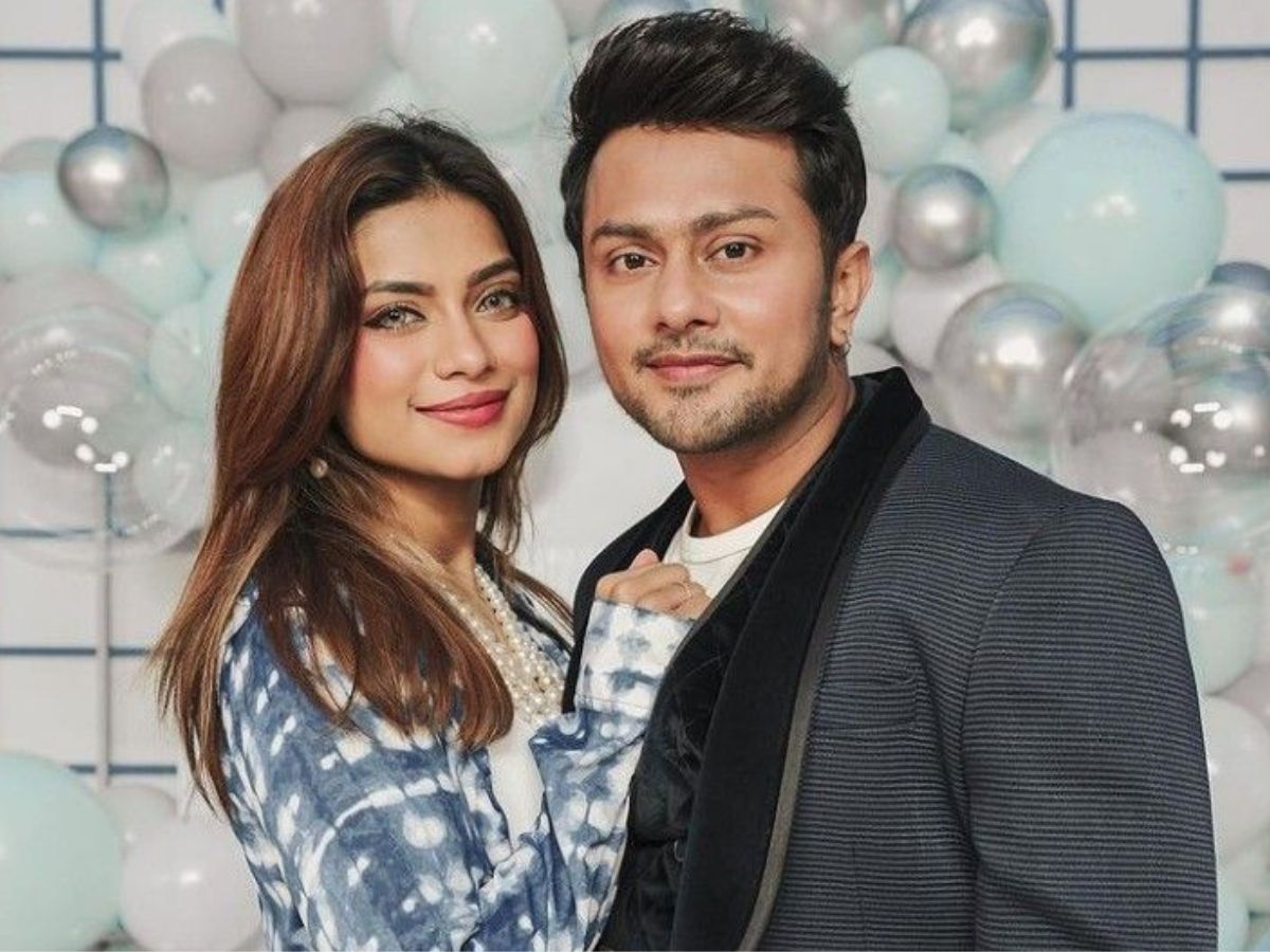 Awez Darbar proposed Nagma Mirajkar on National television?