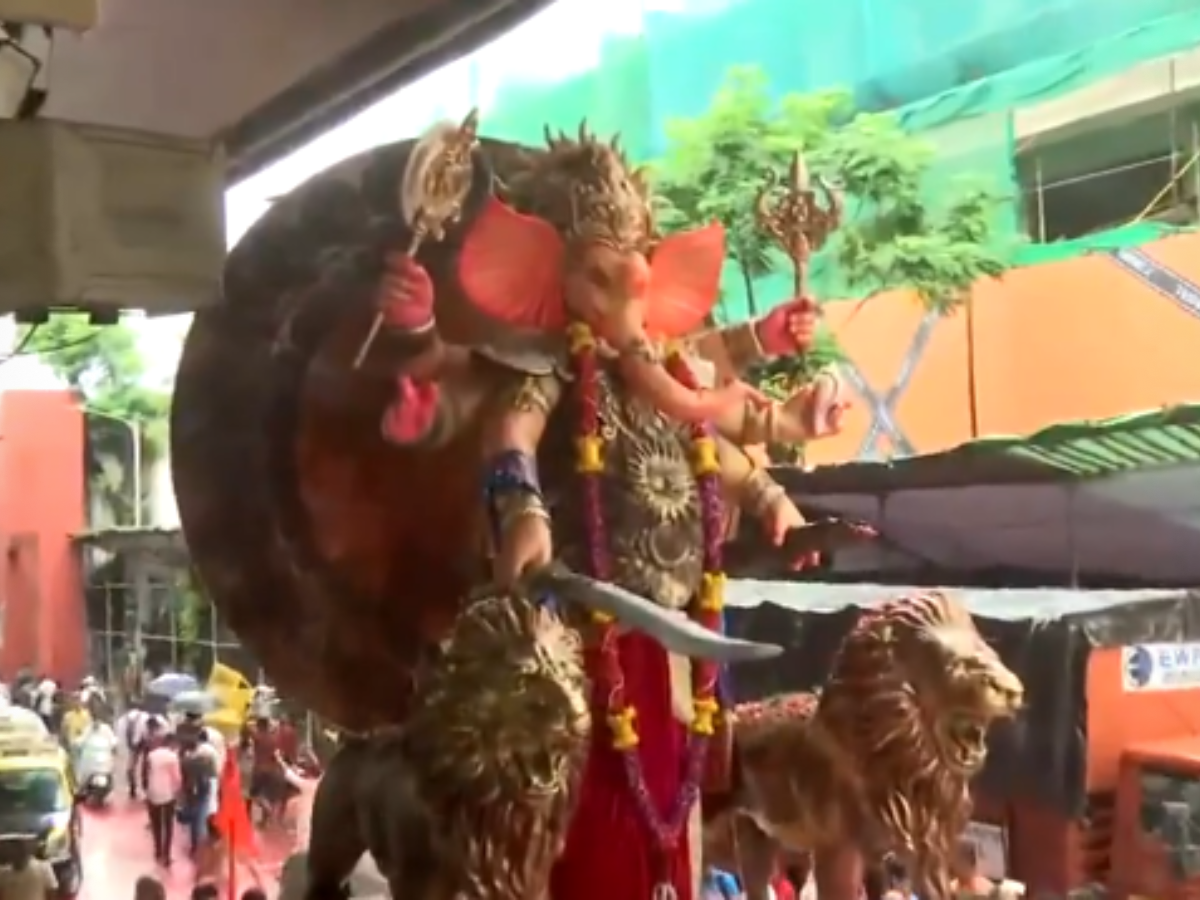 Ganpati Visarjan In Mumbai