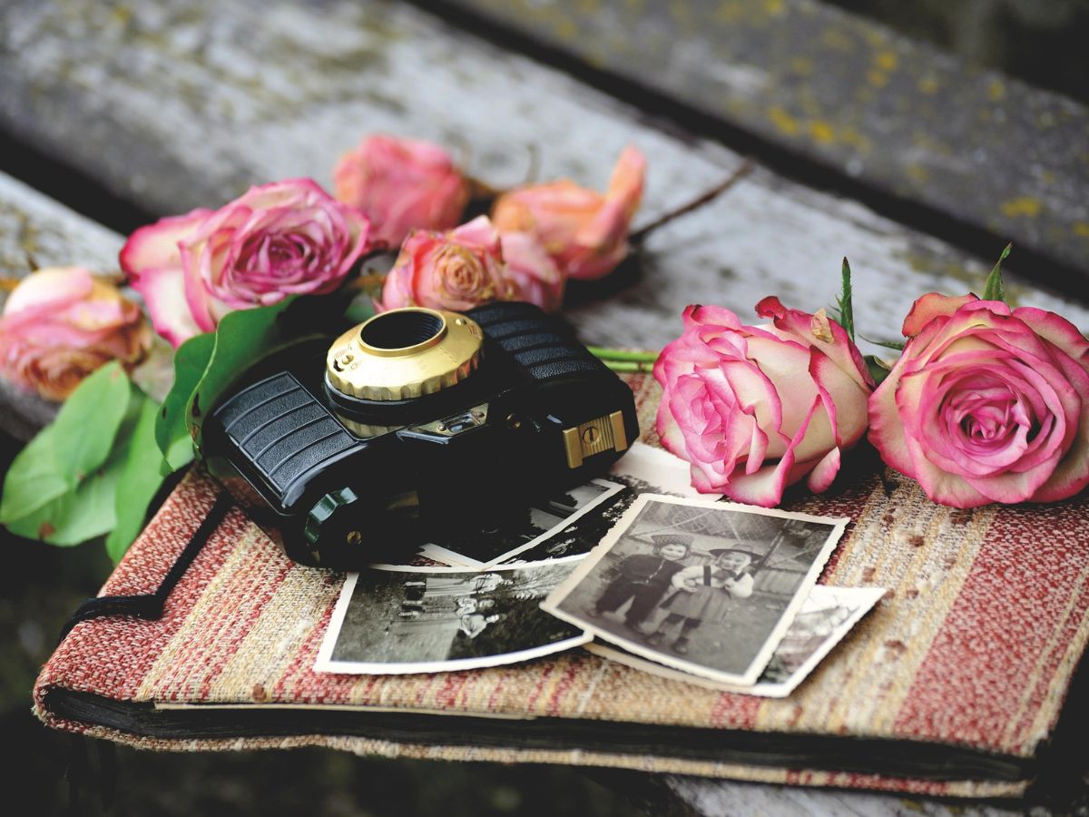 Share with Family & Friends Easily