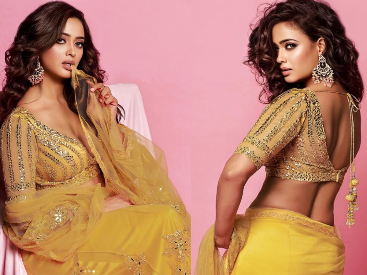 Shweta Tiwari in Yellow Saree