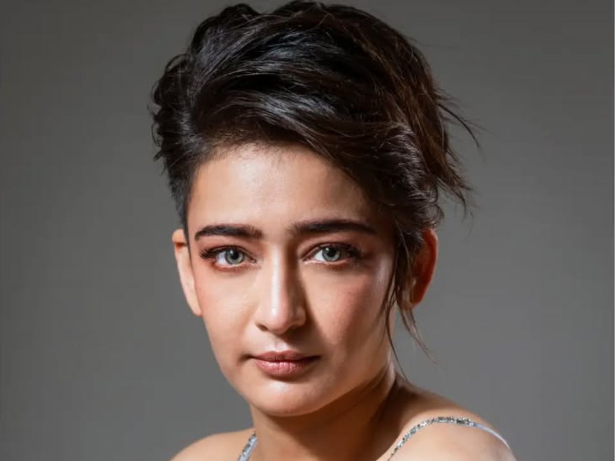 5. Sarika, Kamal Haasan and the Haasan Sisters