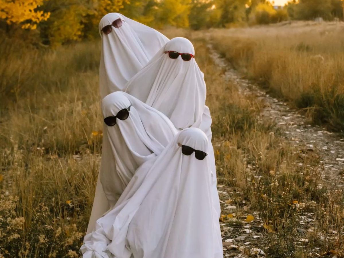 Ghost costume