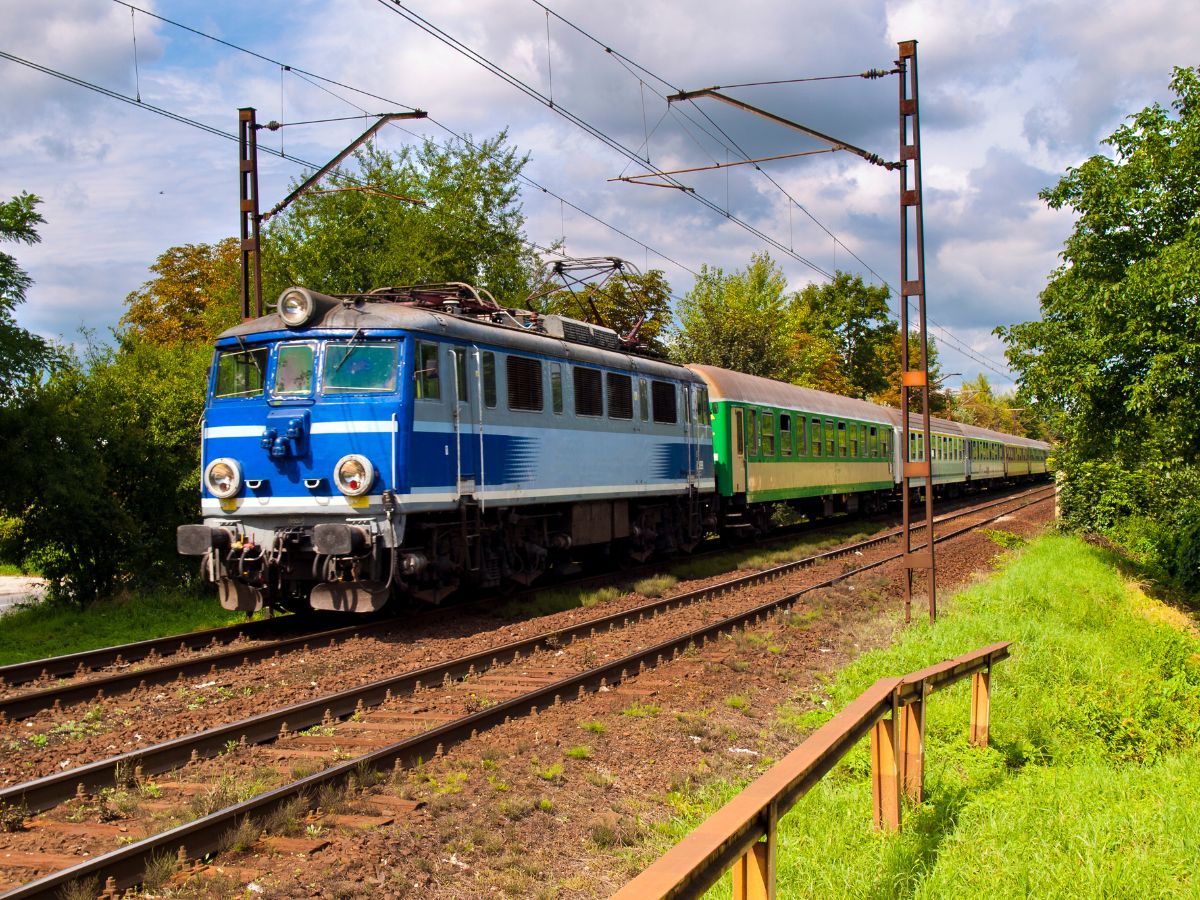 Booking Window Opens at 10 AM