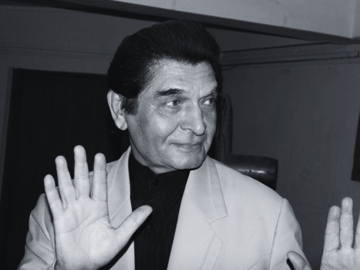 Asrani gave a career-defining comic performance in Anhonee 1973