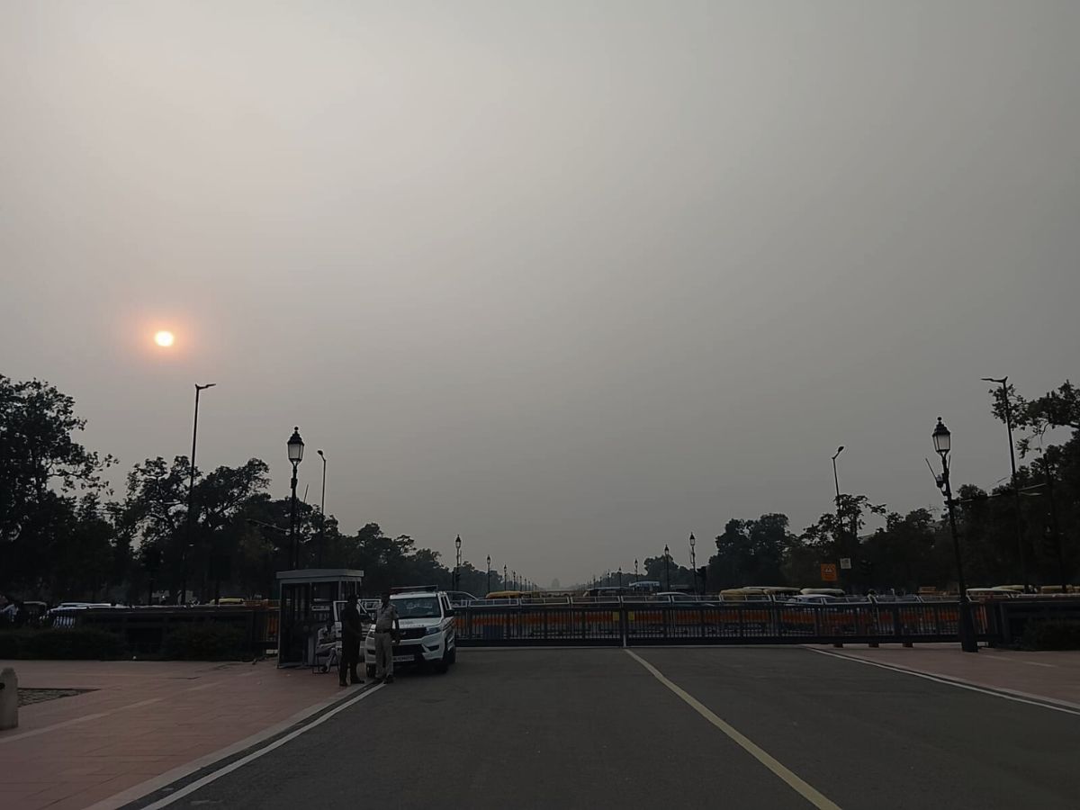 Delhi Engulfed in Post-Diwali Smog