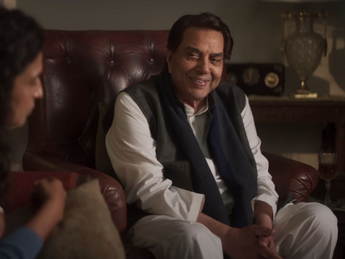 Fans Reaction to Dharmendra's Death Before Ikkis Release