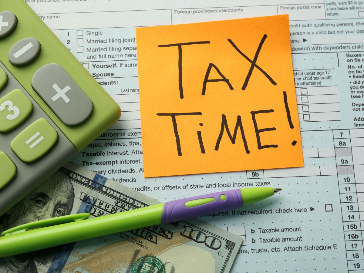 Ignoring Form 26AS and AIS: