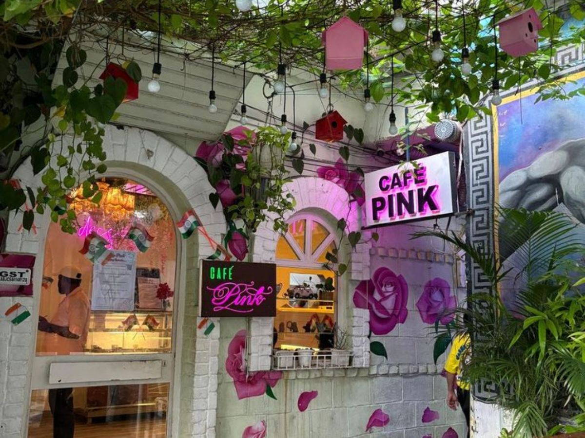 Floral Cafe Ambience in Hauz Khas Village