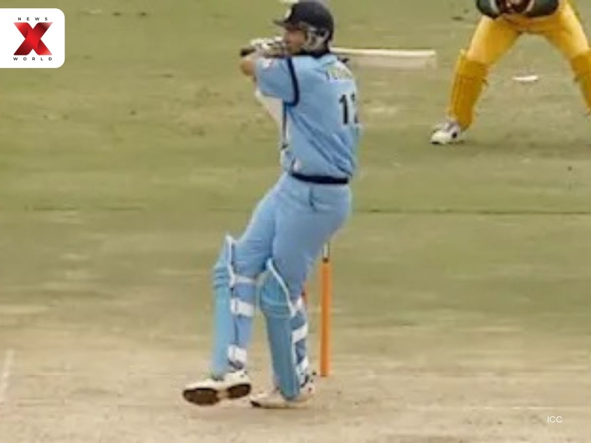 Debut Fireworks vs Australia 2000 Champions Trophy