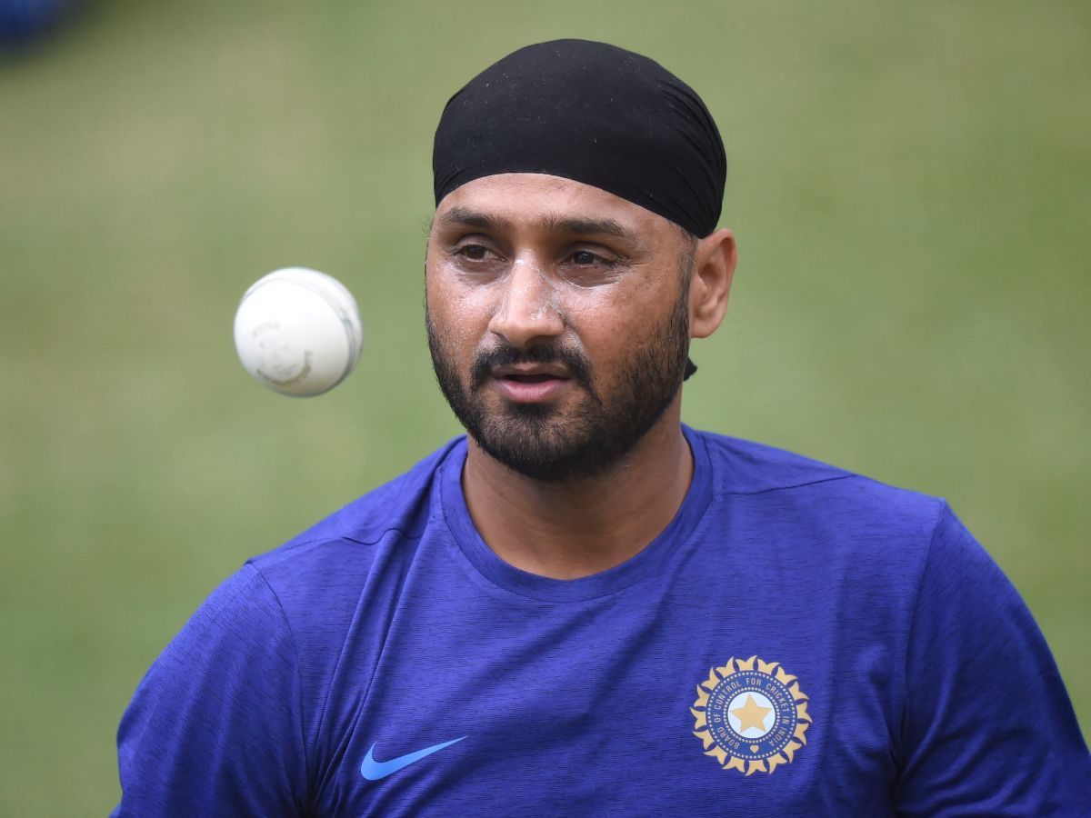 Harbhajan Singh (IND)