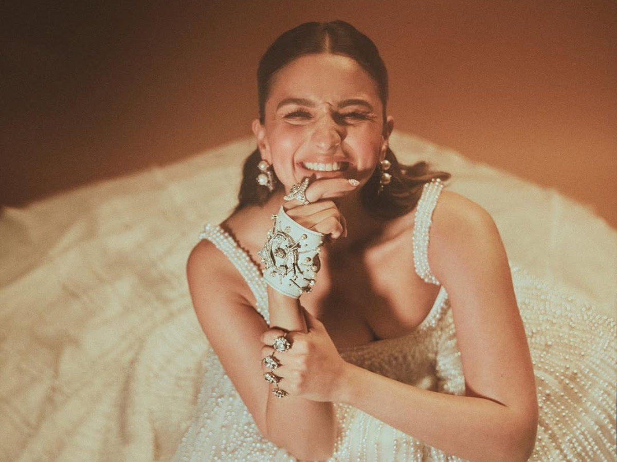 Romantic Feminine Ensembles