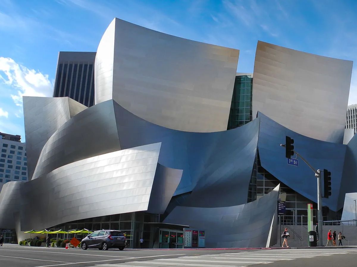 Frank Gehry, A Living Legend