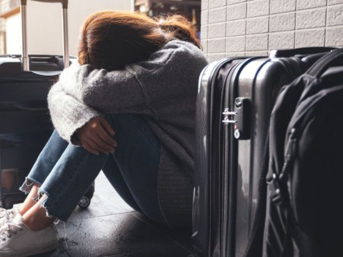 Travel Anxiety: Signs & Symptoms