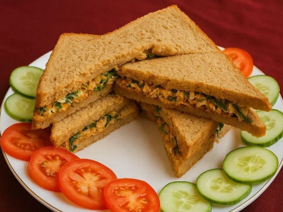 Veg Sandwich (Brown Bread)