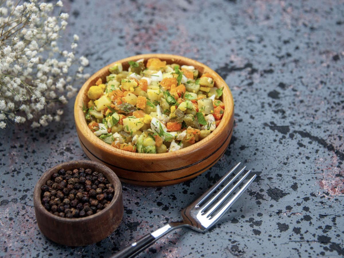 Undhiyo – Traditional Veggie Medley